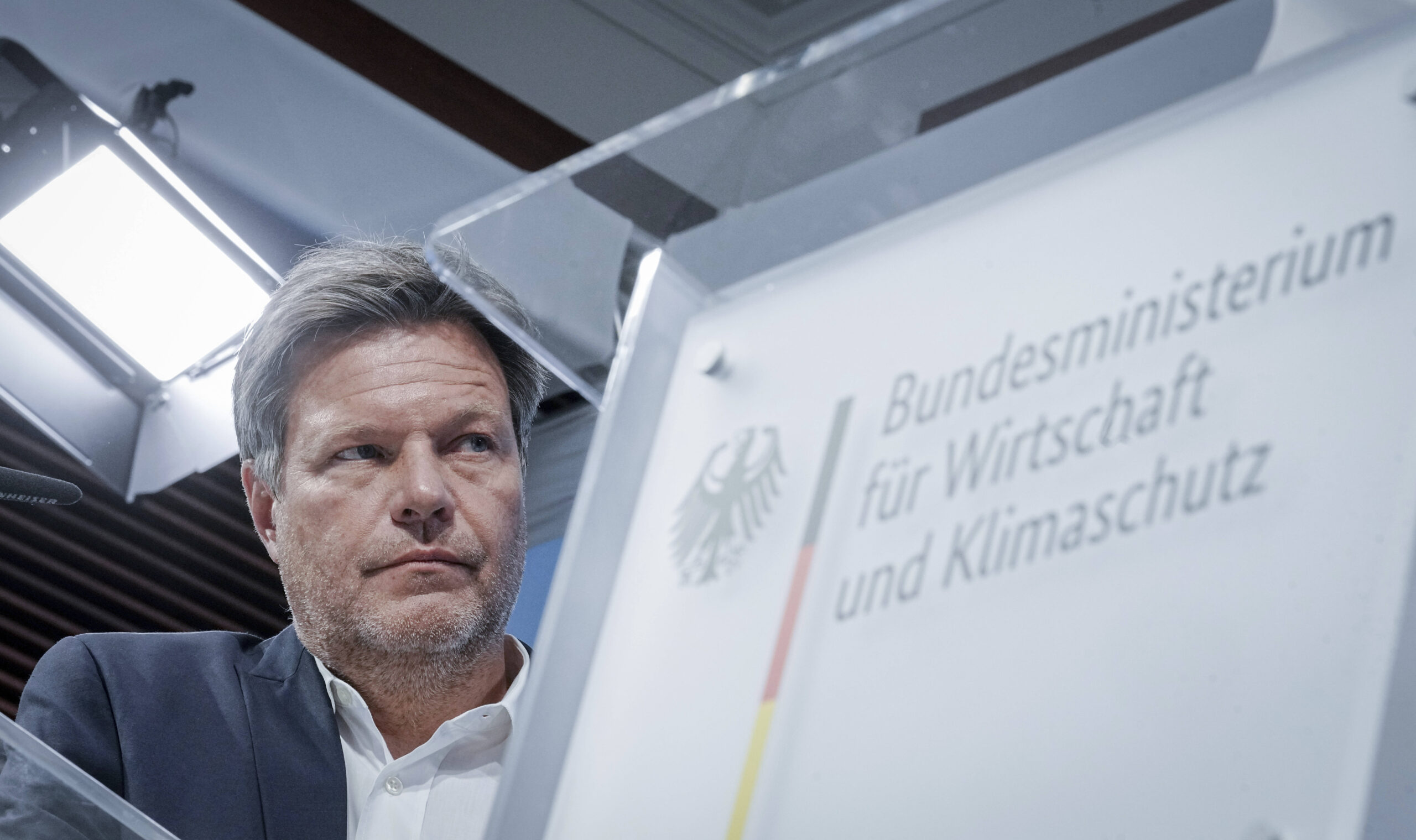 L’Allemagne utilise l’IA pour censurer les discours pro-palestiniens : une menace croissante pour la liberté académique et politique