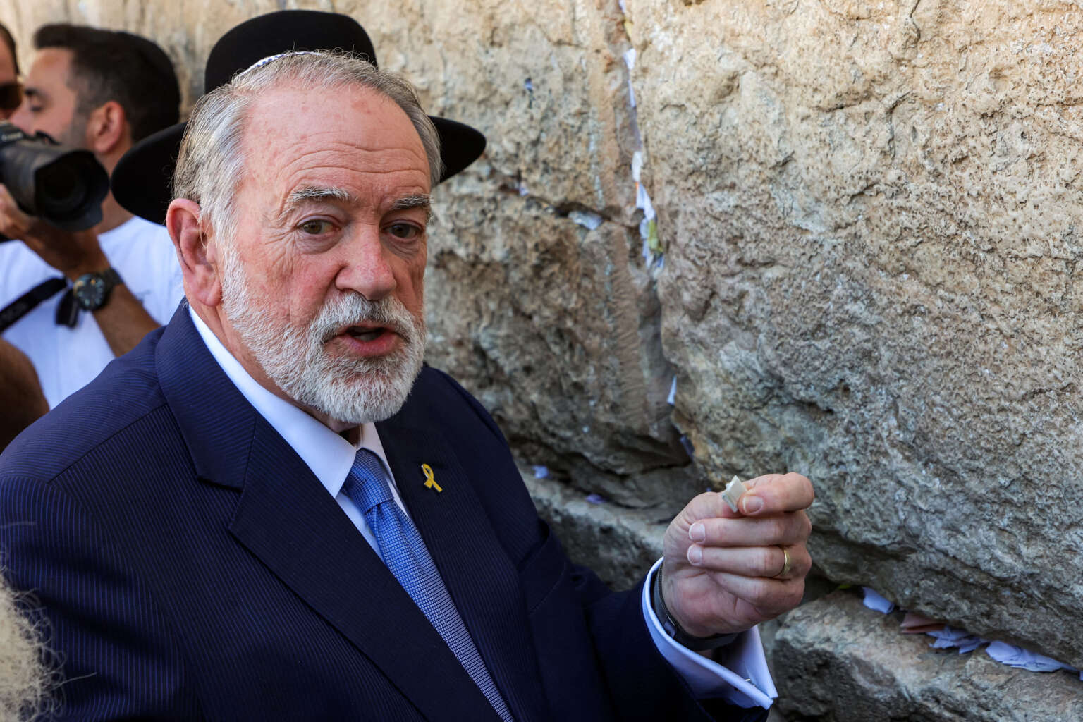 L’ambassadeur américain en Israël exige que Trump utilise une bombe nucléaire contre l’Iran, prétendant écouter les conseils divins