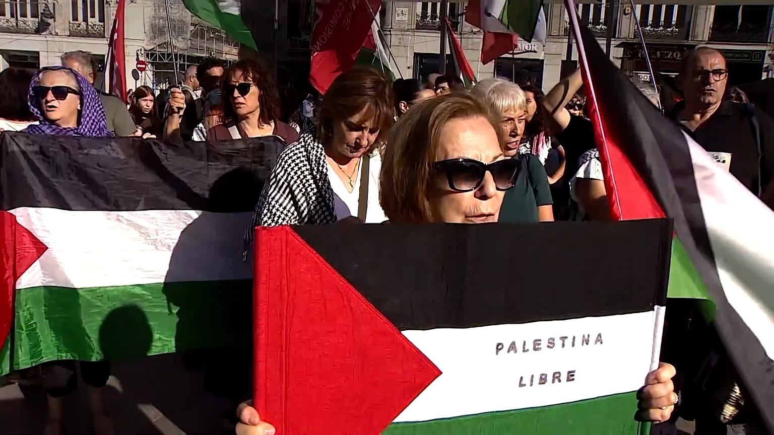 L’Espagne se rebelle contre Israël : un embargo radical sur les armes pour arrêter le massacre à Gaza